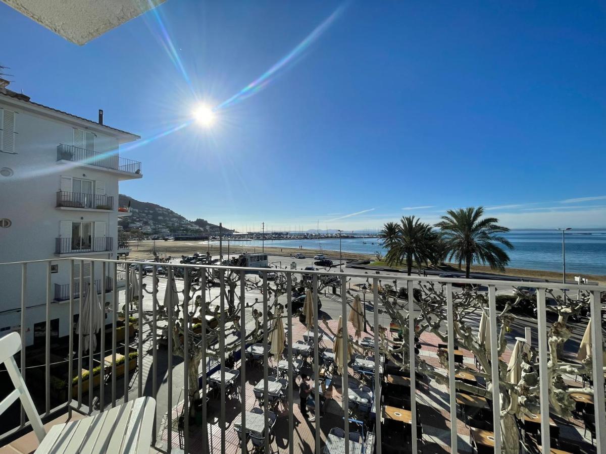 Apartaments Voramar Roses Exteriér fotografie